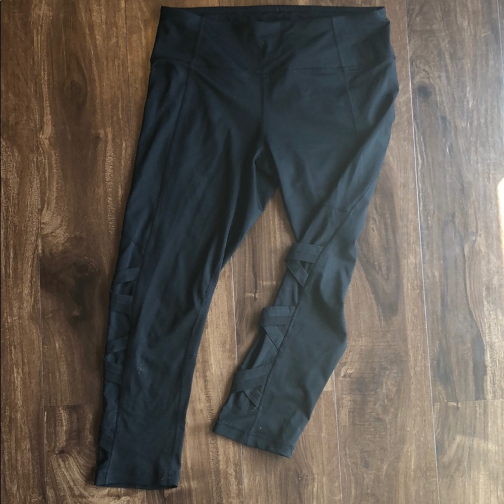 black leggings